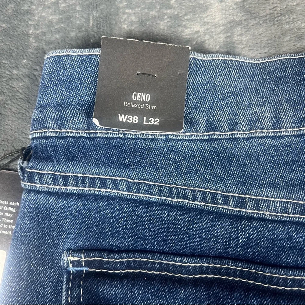 NWT True Religion Geno 38X32 Relaxed‎ Denim Blue Jeans Big T Flap Button Pocket